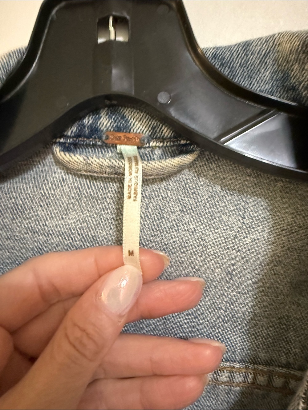 Free people rumor jean jacket medium - Picture 2 of 4